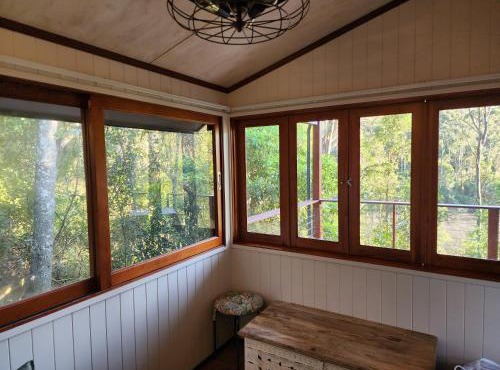 ZEN House Tiny house by the lake in Narara