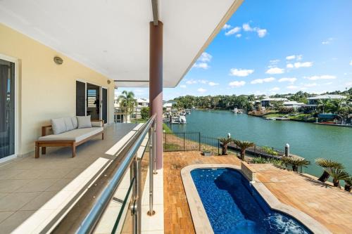 ZenLux Rosewater - Pool - Marina Deck - Bayview Pad
