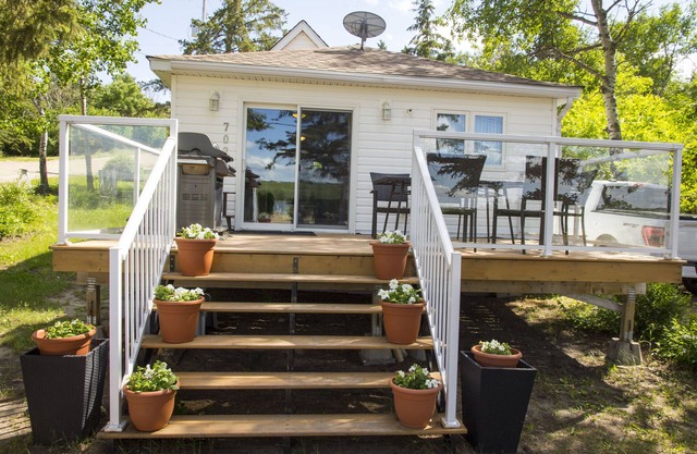 Lakefront Cottage Manitou Beach 