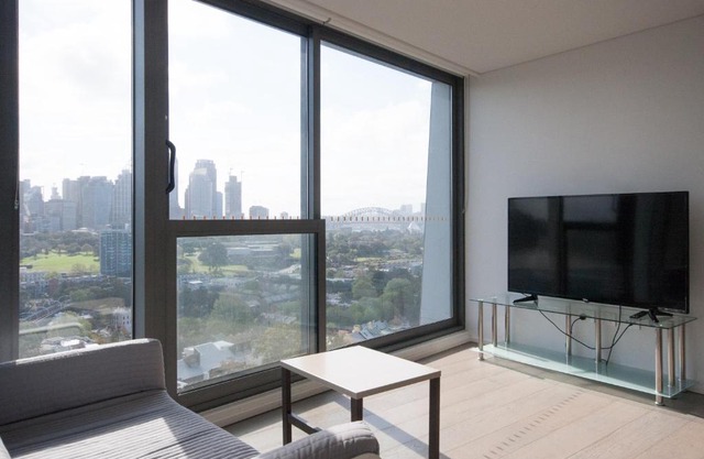 Luxury Designer 2 Bedroom Apartment in Potts Point