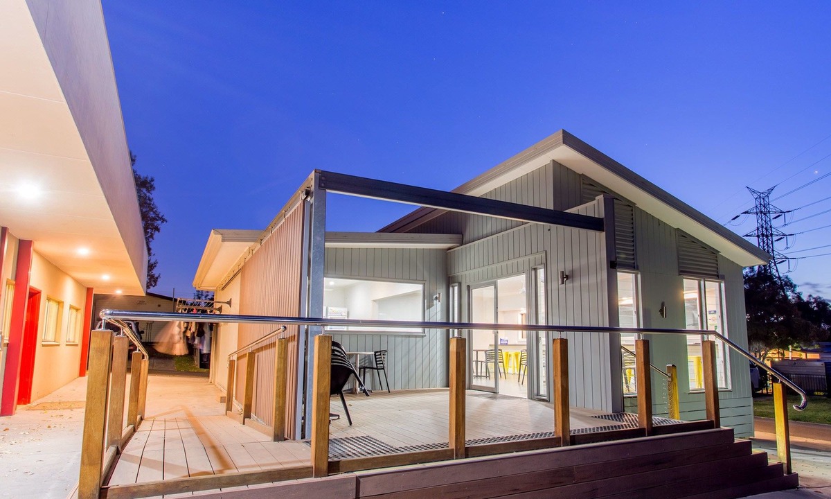 Coburg North Hotel | BIG4 Melbourne Holiday Park