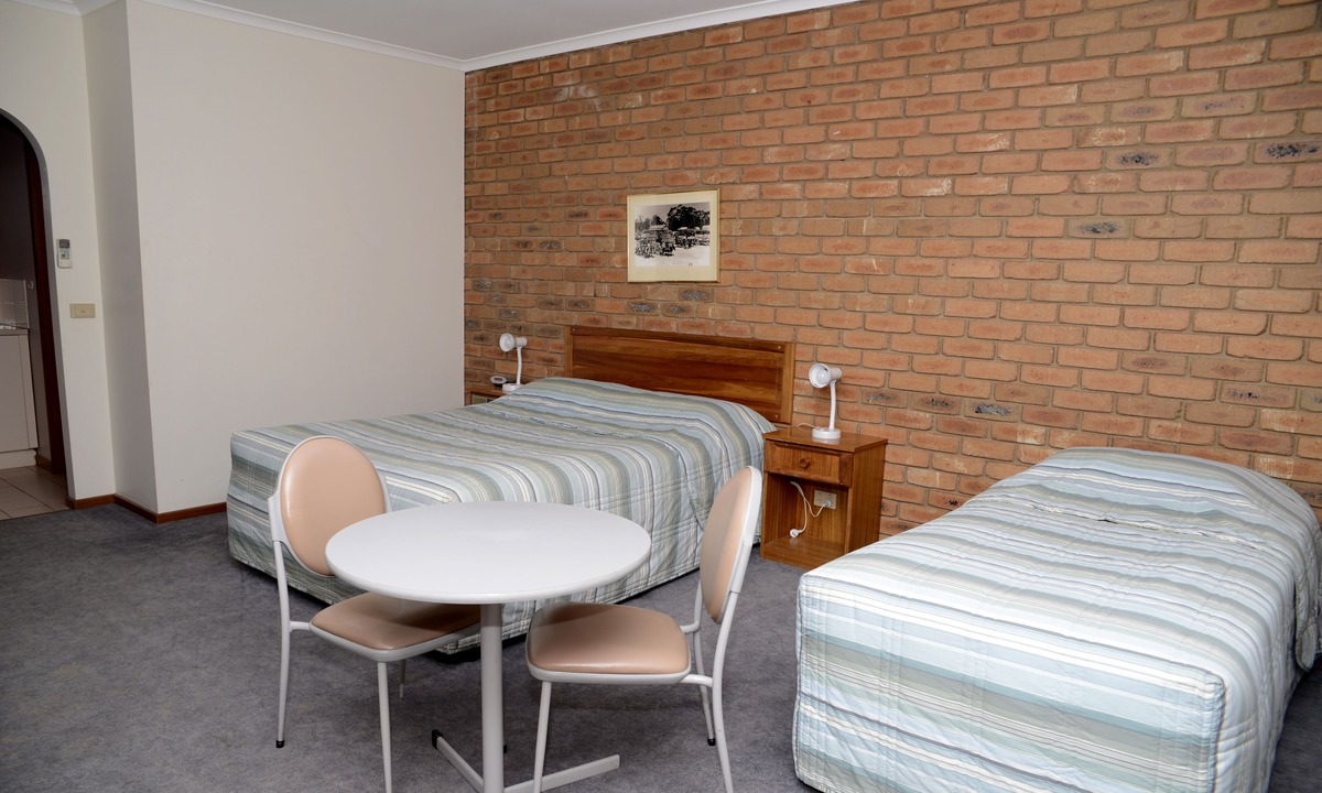 Mooroopna Hotel | Rodney Motor Inn