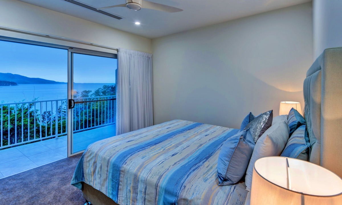 Hamilton Island House | La Bella Waters 1 Wide Ocean Views