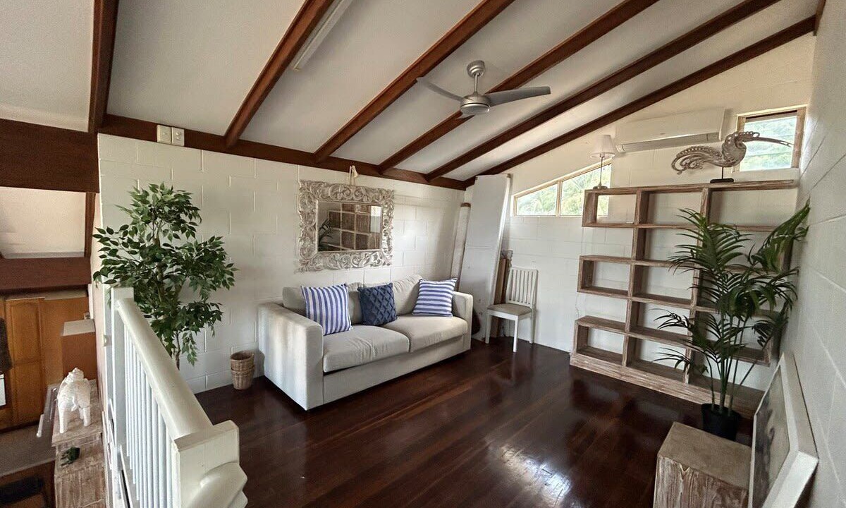 West Point House | Magnetic Island Cottage