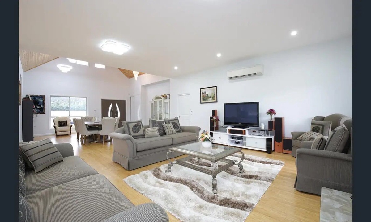 Marysville Other | Stunning Holiday Home Marysville Farm stay in Marysville, Australia