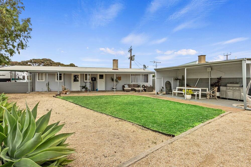 Ardrossan House | Discover Fairway View: Your Perfect Ardrossan Retreat