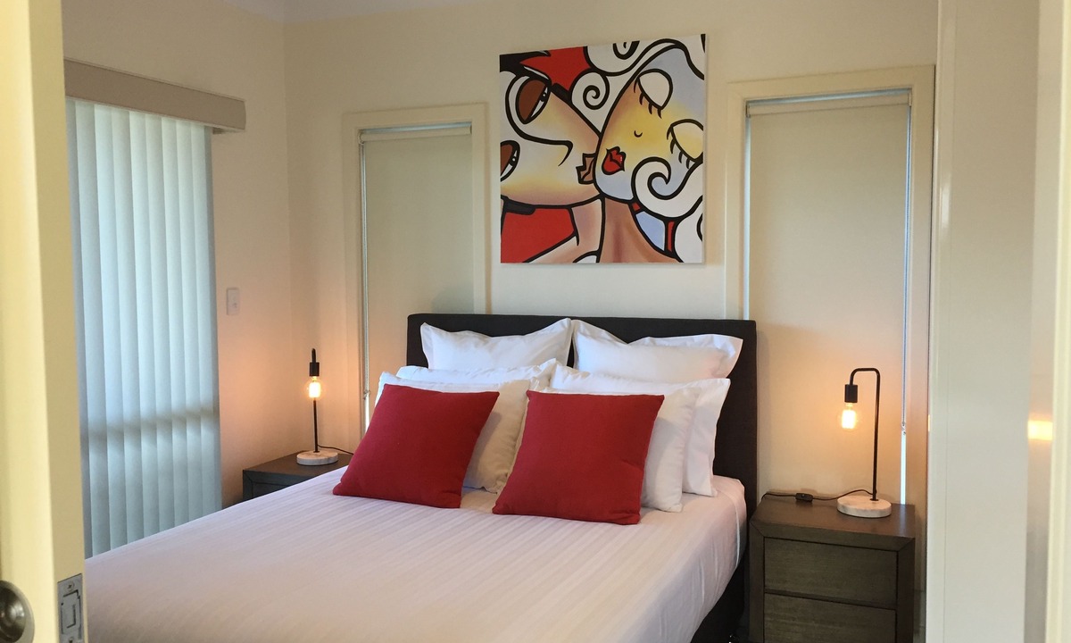 Upper Wakefield Bed & Breakfast | Lyreen's Apartment B&B