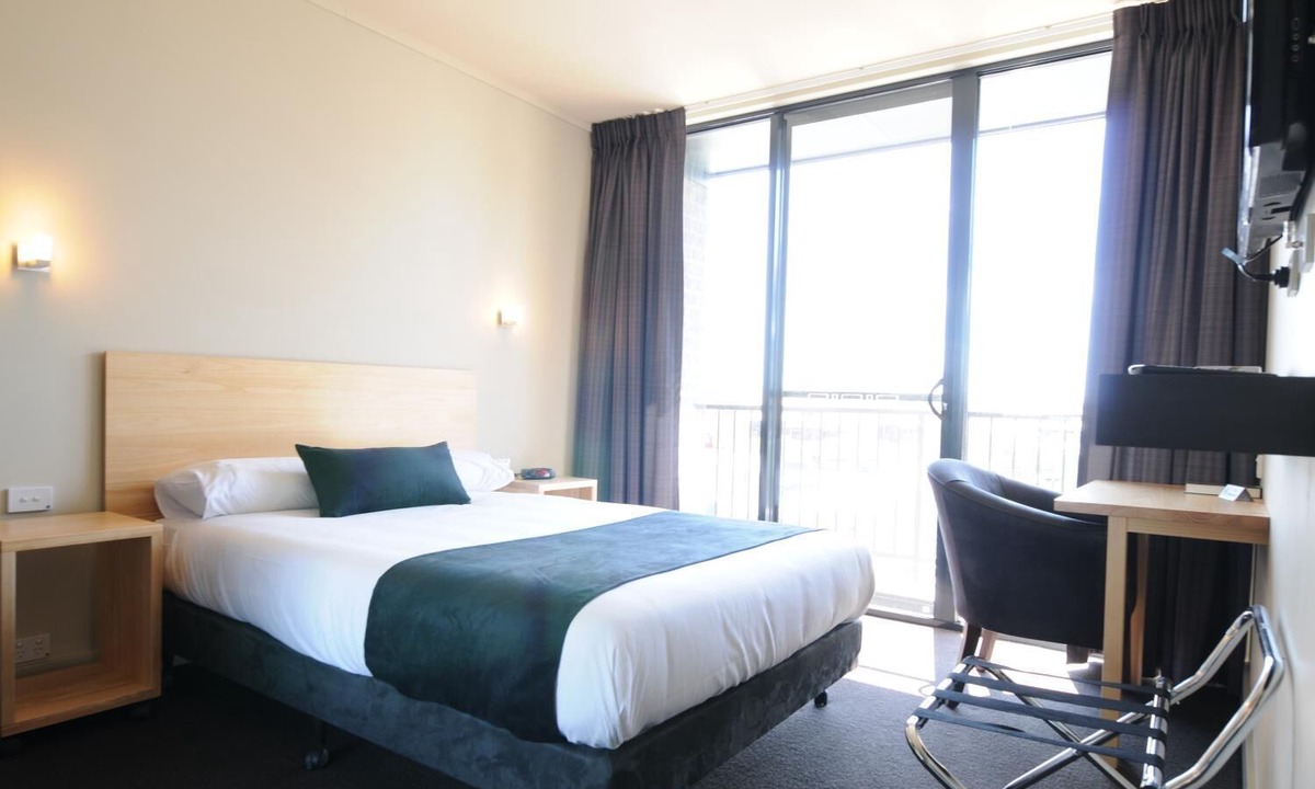 Mansfield Park Hotel | The Mansfield Park Hotel