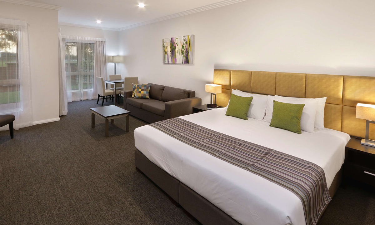 Wagga Wagga Hotel | Best Western Plus Bolton on the Park