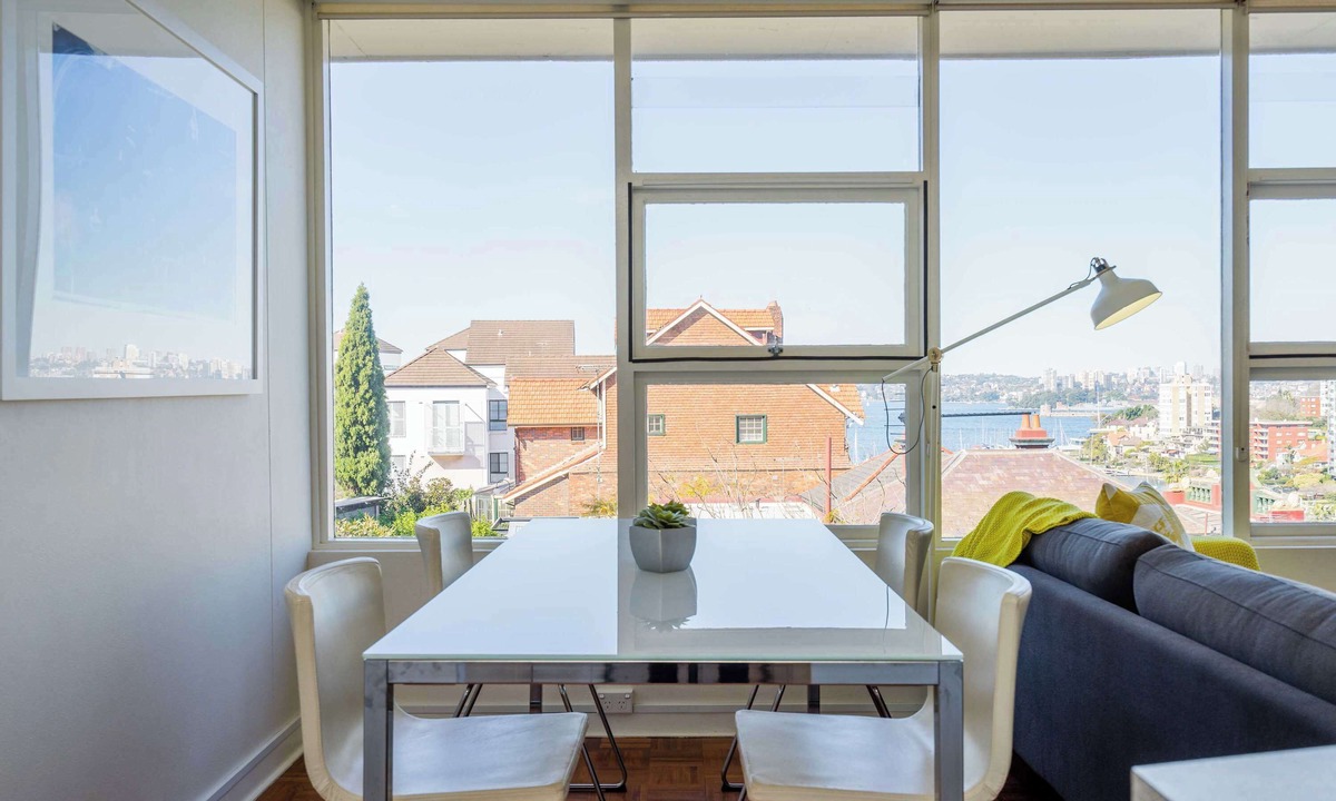 North Sydney Apartment | Harbour Views from North Sydney High Street