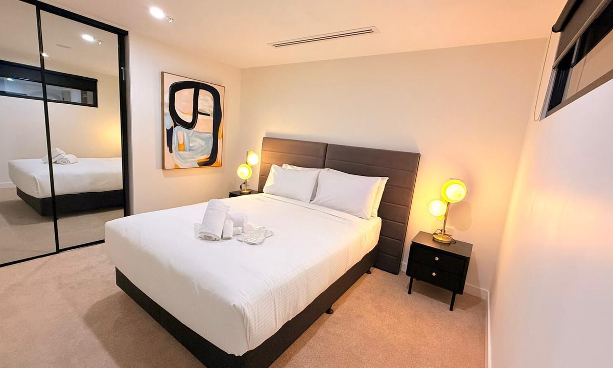 Melbourne Central Business District Apartment | Absolute Collins Apartments