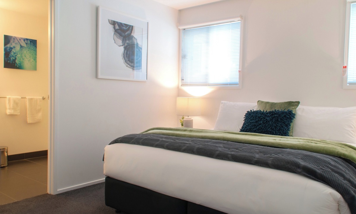 Hobart Central Business District Apartment | Hobart City Escape: Your perfect CBD base to unwind and explore Hobart!