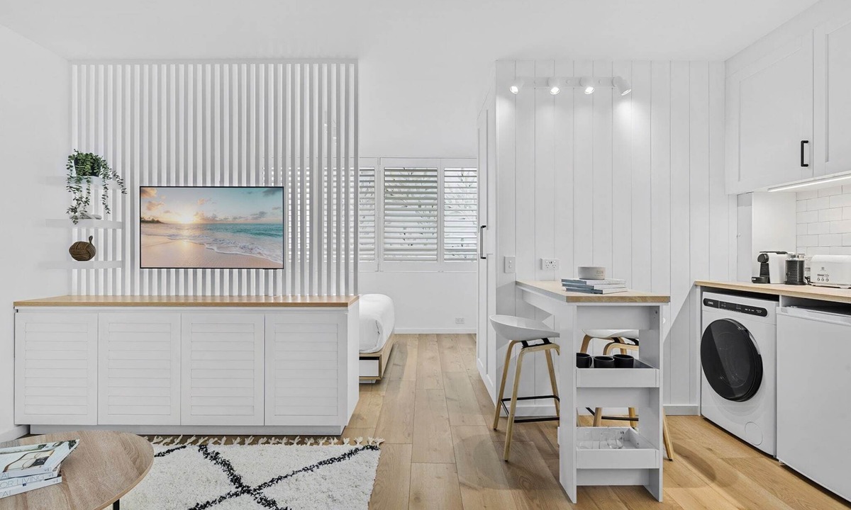 Bondi Junction Apartment | Studio4: Bondi Chic Interiors with Rooftop Pool