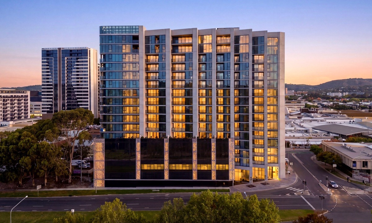 Phillip Apartment | Premium 2 Bed Apartment in The Shard | Woden