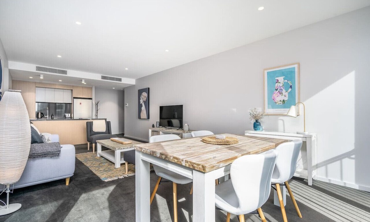 Kingston Apartment | Paradise in popular Pier Complex Apt in Kingston