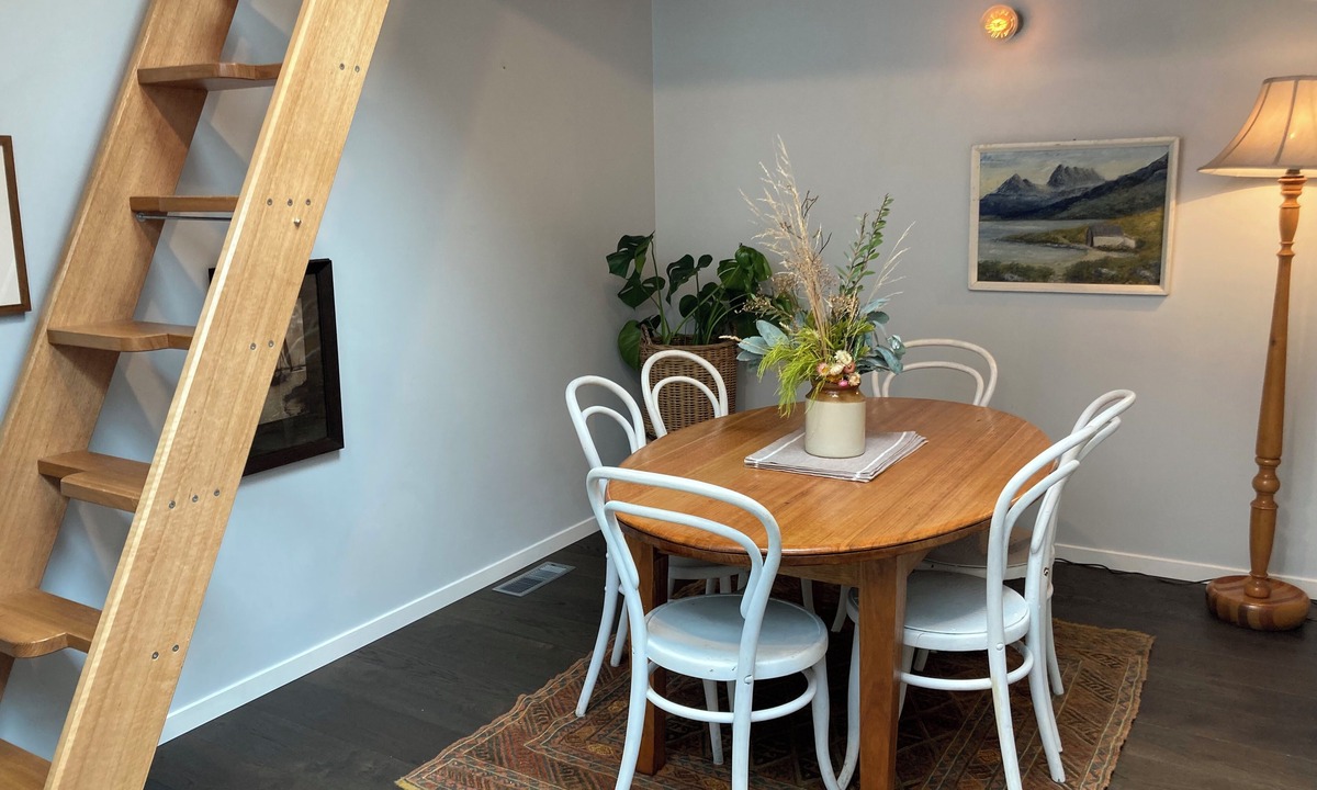 Hobart Central Business District Cottage | Blue gate cottage. Historic cbd sanctuary