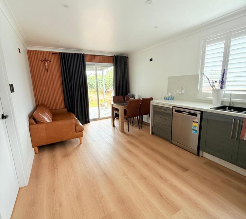 Ellis Lane House | Camden riverside farmstay and garden