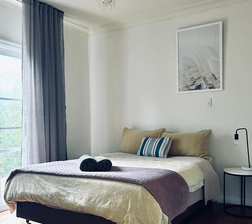 Mount Dandenong Villa | Mountain Villa with Spa and Lush Gardens