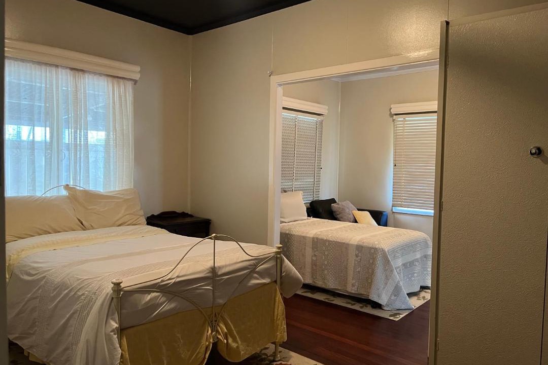Blackall House | The Retro Rest