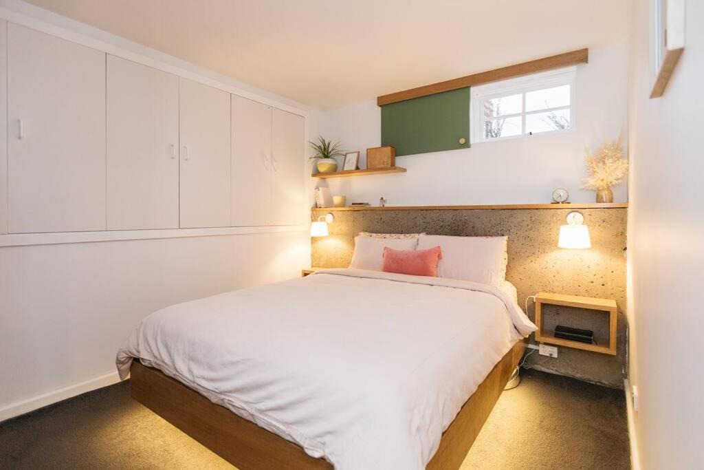 Launceston CBD House | Harmony House - CBD - Dual Apartment