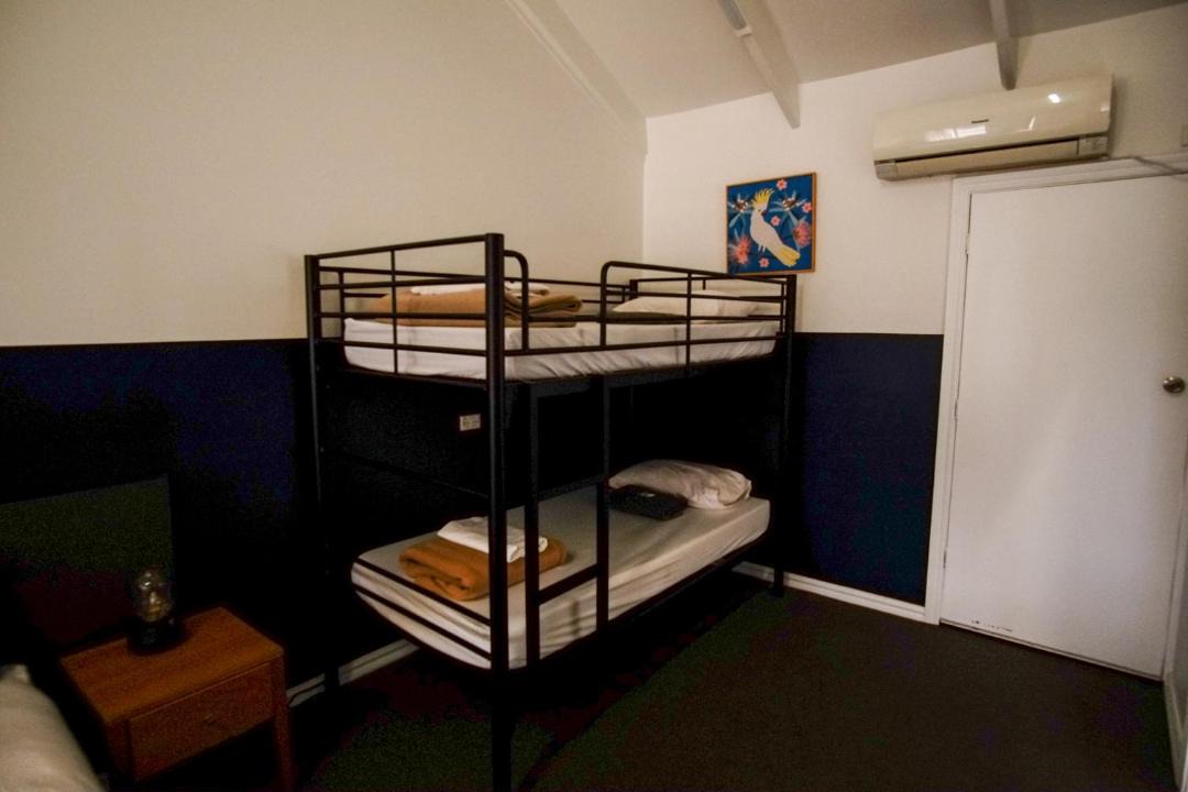 Queanbeyan Hotel | Canberra Ave Villas