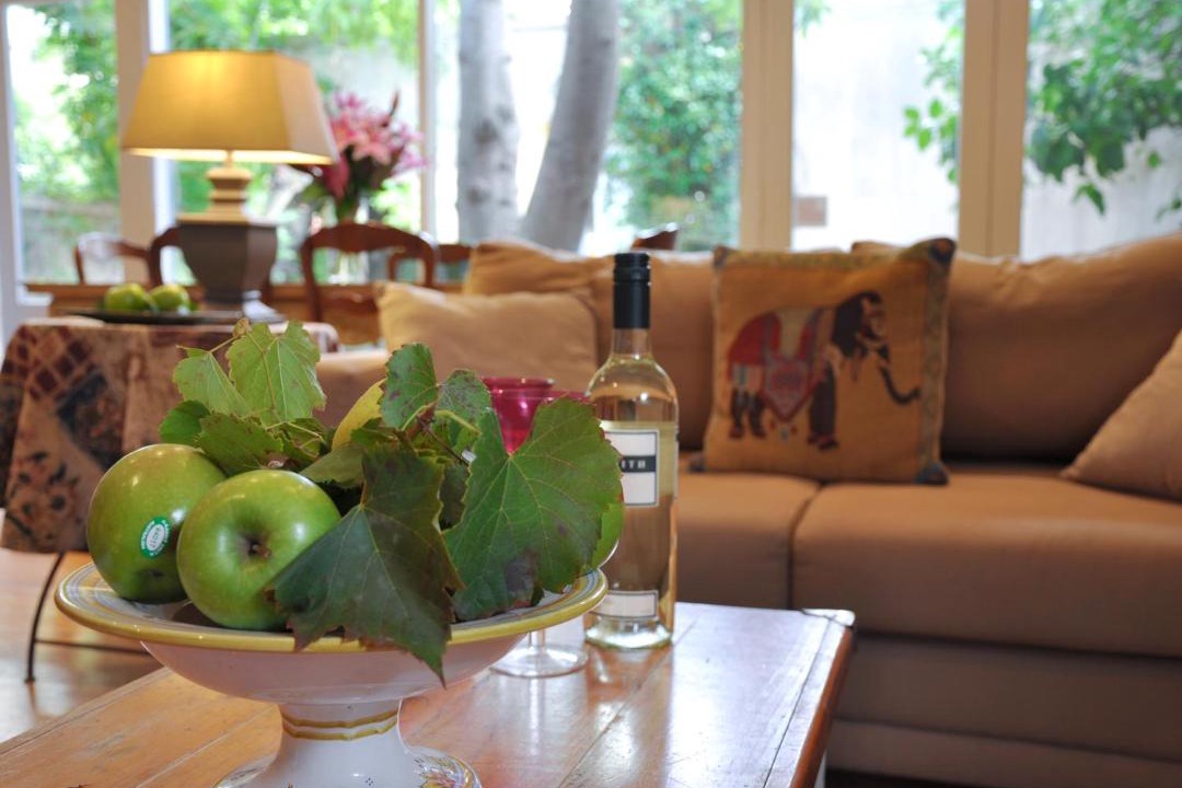 Hackney Bed & Breakfast | Athelney Cottage