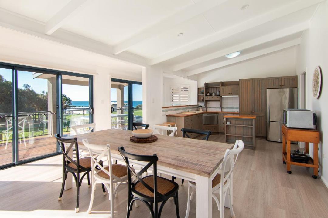 Forster House | Close to Coast