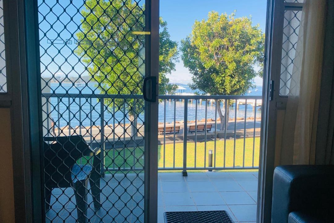Batemans Bay Hotel | Zorba Waterfront Motel
