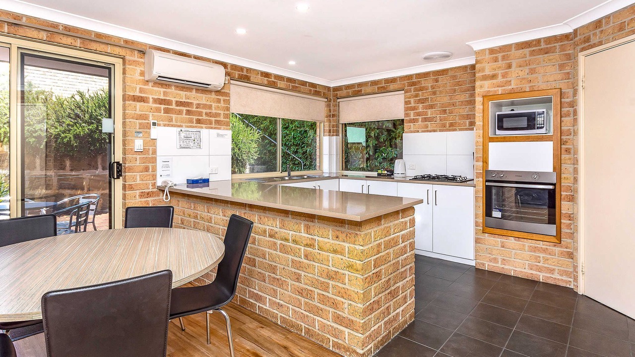 Photo of Livingroom in Centennial Park