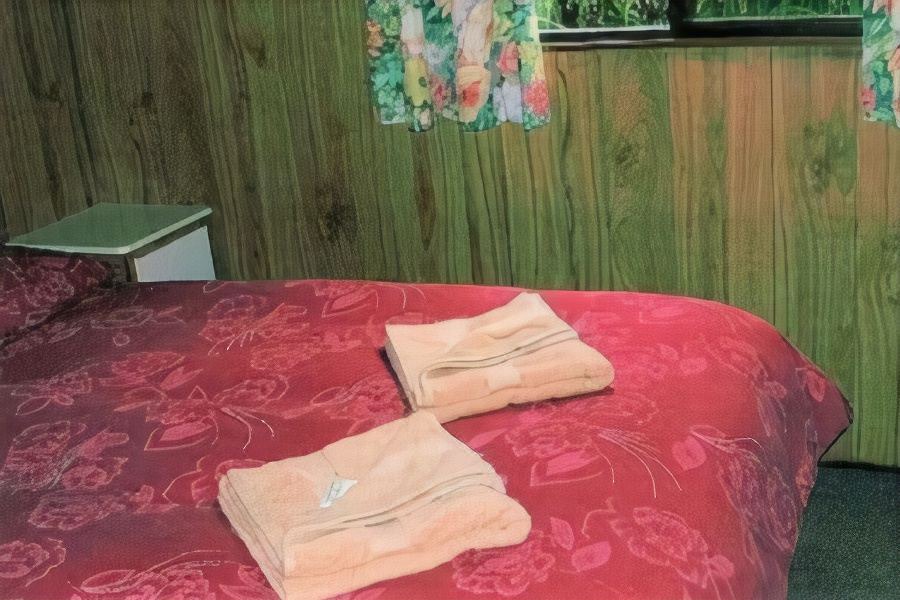 Photo of Bedroom in Zeehan