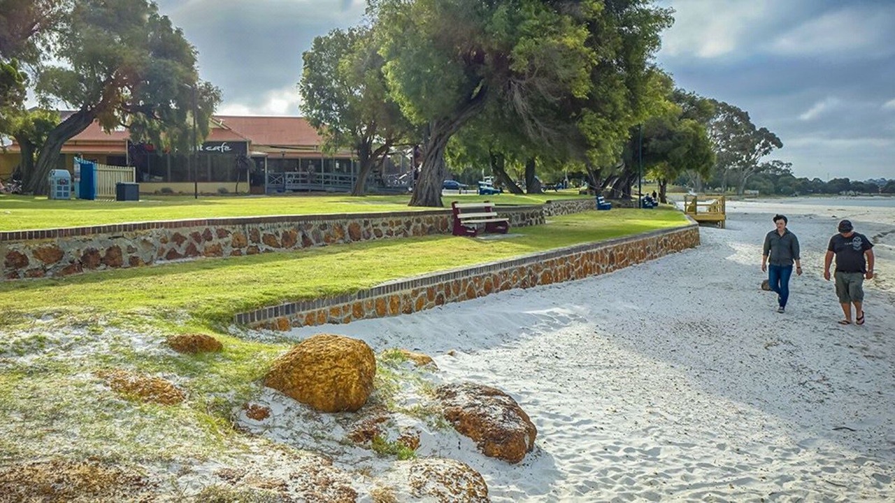 Photo of Others in Emu Point
