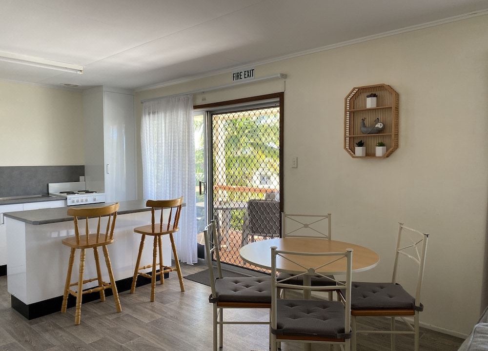 Photo of Livingroom in Bowen