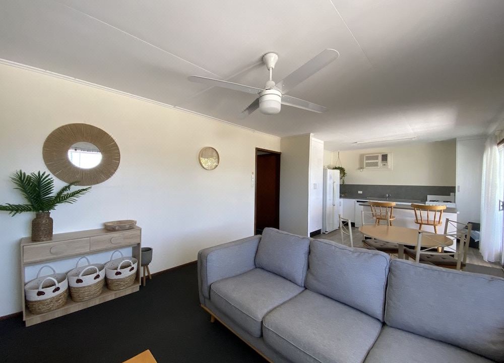 Photo of Livingroom in Bowen