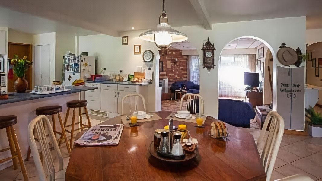 Photo of Livingroom in East Side