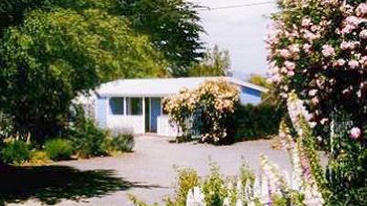 Photo of Buildings in Boat Harbour
