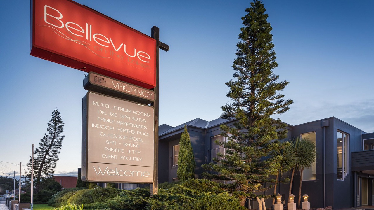 Photo of Buildings in Lakes Entrance