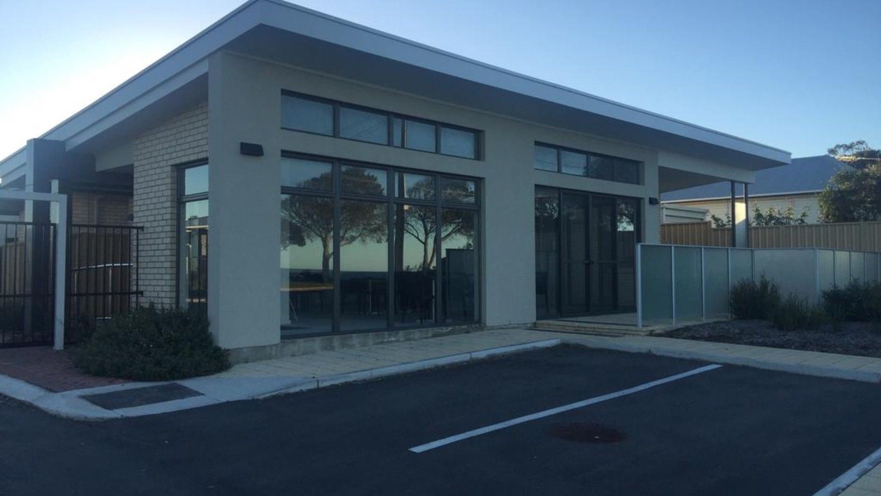 Photo of Buildings in Kingscote