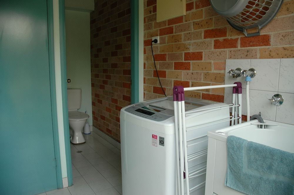 Photo of Others in West Tamworth