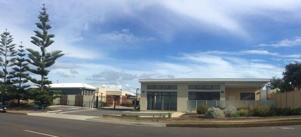 Photo of Buildings in Kingscote