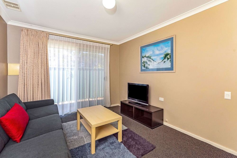 Photo of Livingroom in Centennial Park