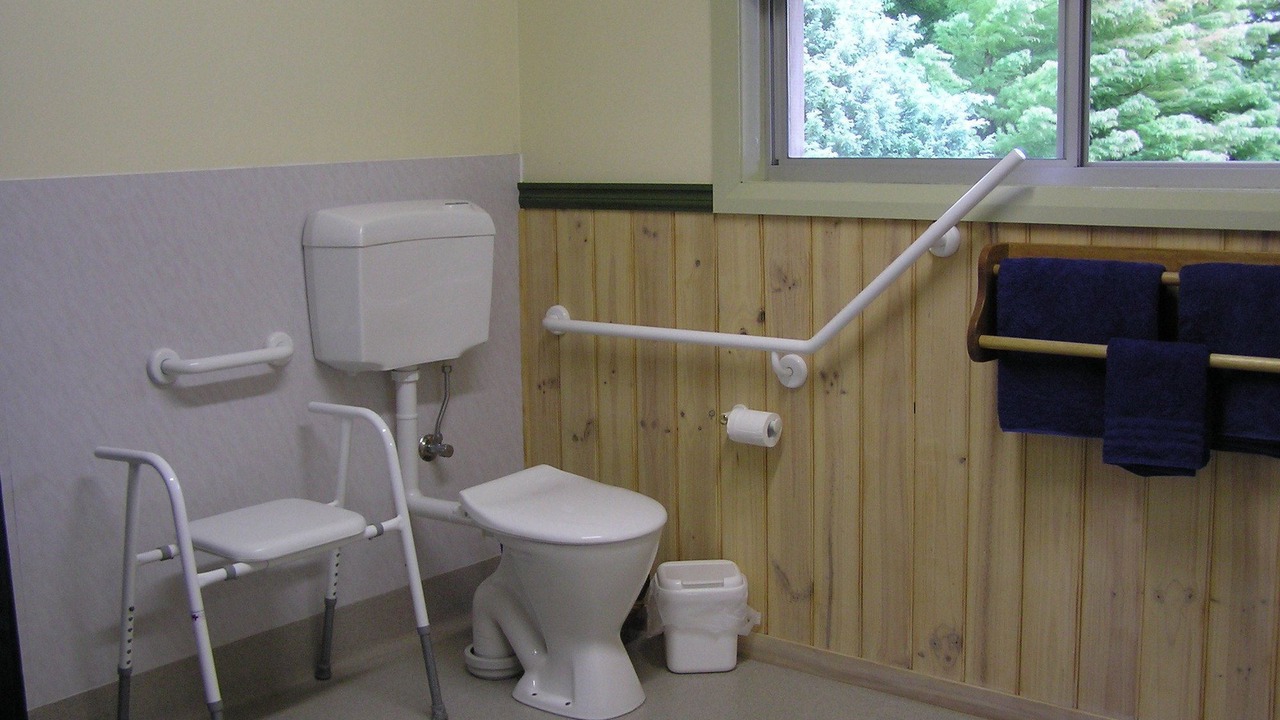 Photo of Bathroom in Strahan