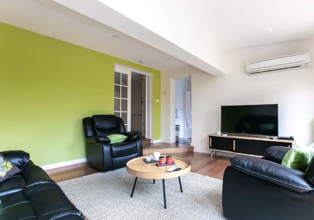 Photo of Livingroom in East Launceston