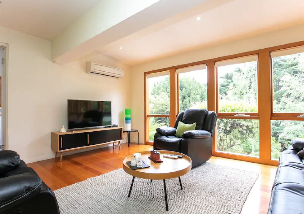 Photo of Livingroom in East Launceston