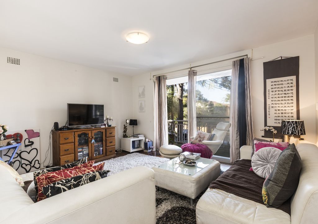 Photo of Livingroom in Rose Bay