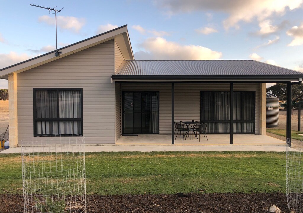 Photo of Buildings in Kingscote