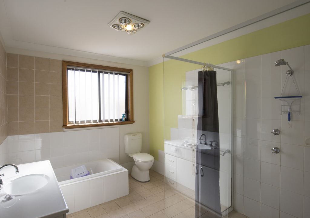 Photo of Bathroom in Tea Gardens