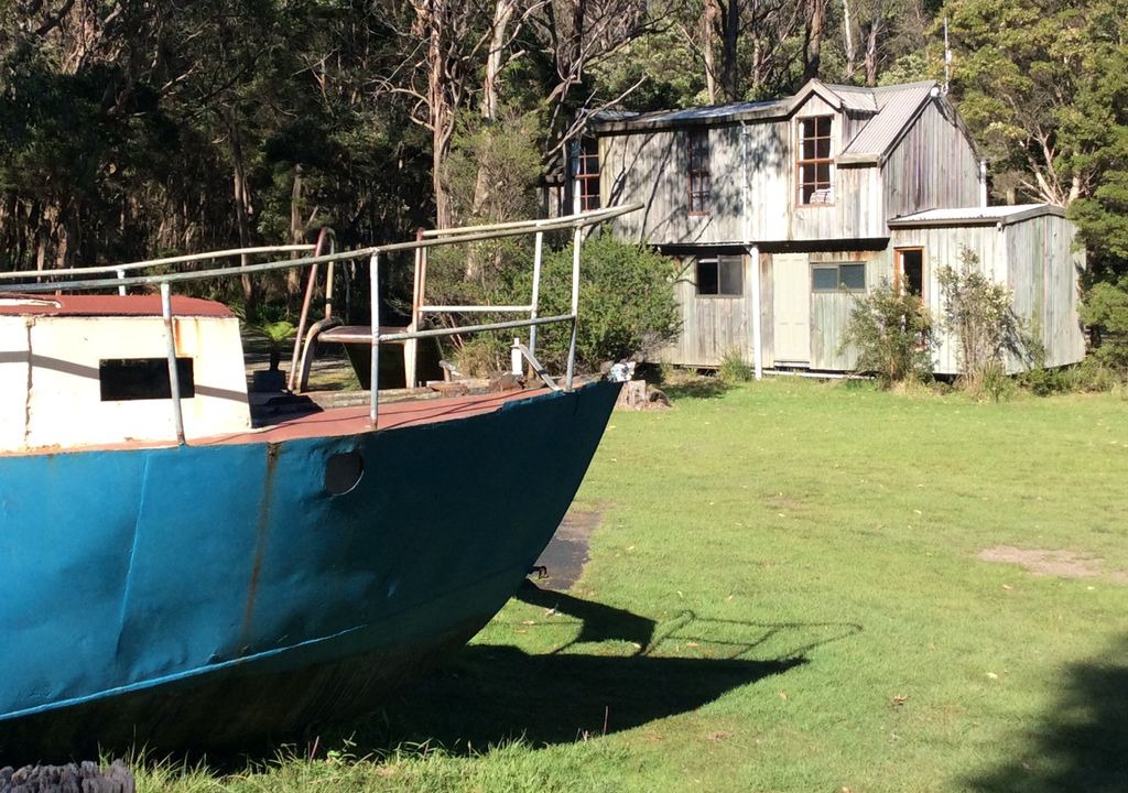 Photo of Buildings in Crayfish Creek
