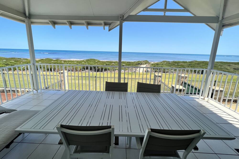 Photo of Patio Balcony in Ledge Point