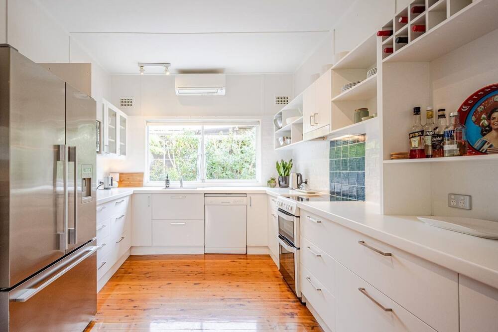 Photo of Kitchen in Macmasters Beach