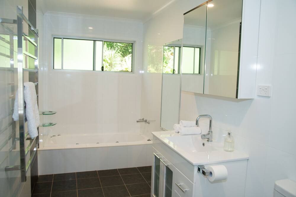 Photo of Bathroom in Wamberal